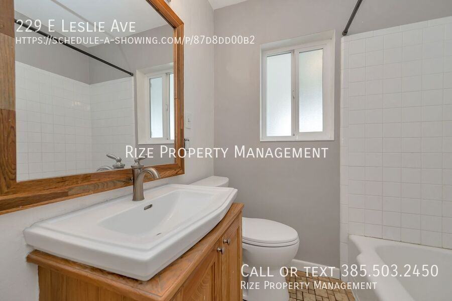 229 E Leslie Ave - Photo 4 of 24