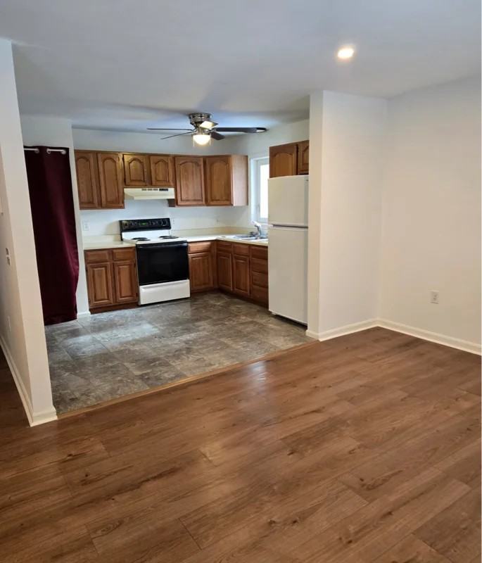 329 Old Lake Shore Rd #7 - Photo 2 of 12