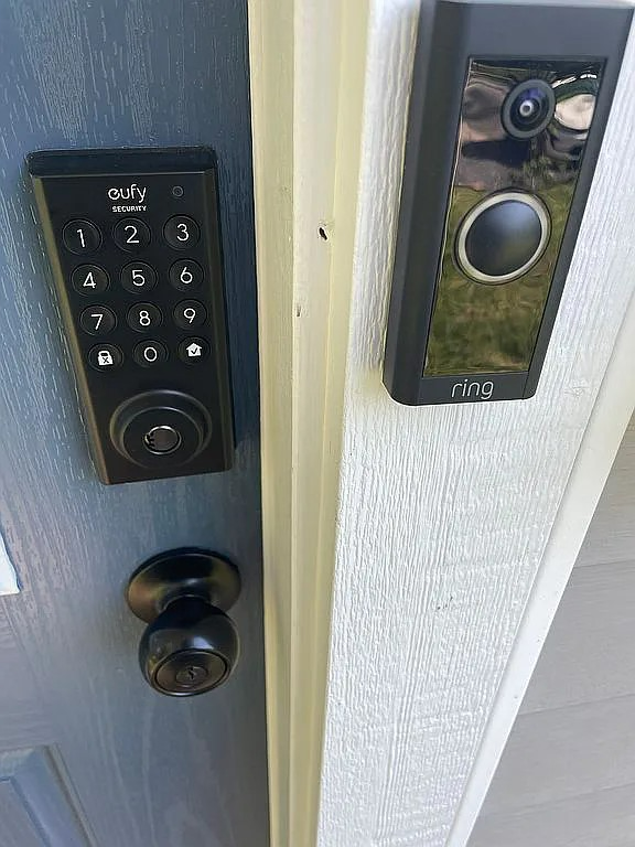 168 S Winchester Ave - Photo 7 of 16