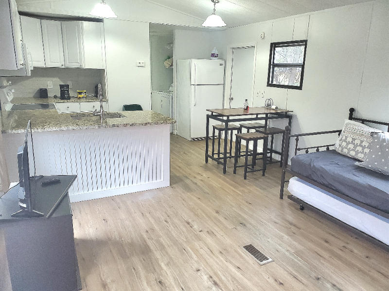 1212 Arnold Rd - Photo 3 of 19