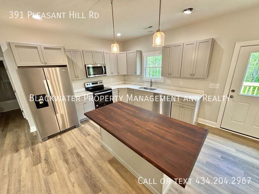 391 Pleasant Hill Rd - Photo 6 of 16