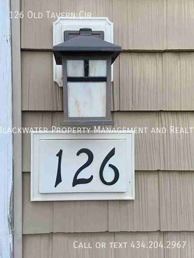 126 Old Tavern Cir - Photo 3 of 20