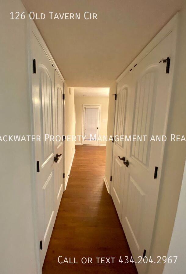 126 Old Tavern Cir - Photo 7 of 20