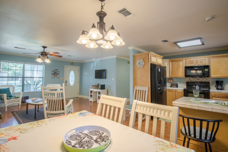 906 Shipp St - Photo 7 of 10