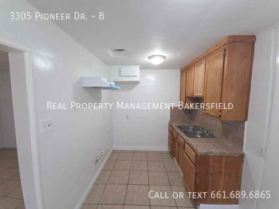 3305 Pioneer Dr #B - Photo 2 of 7