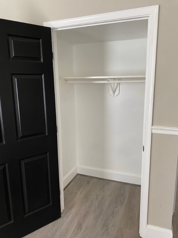 3419 Mondawmin Ave - Photo 4 of 11