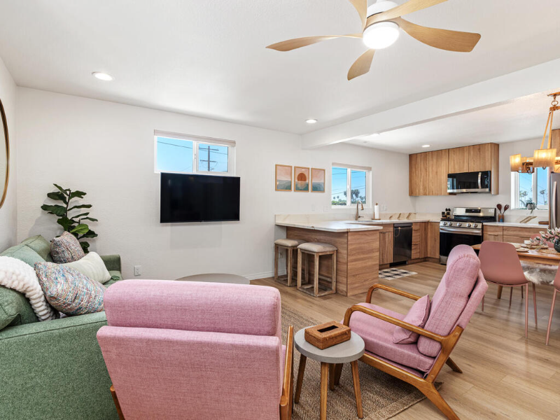 425 S Nevada St #B - Photo 6 of 18