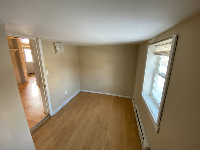 103 Kneale Ave S - Photo 3 of 6