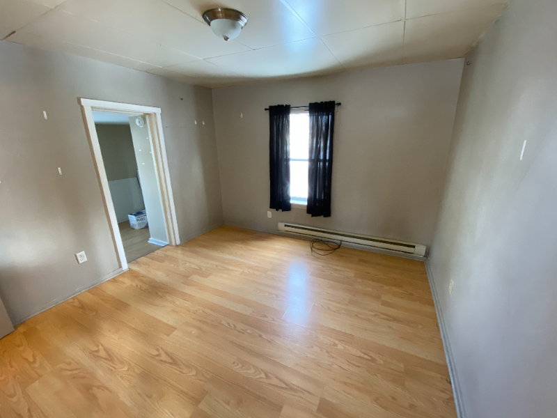 103 Kneale Ave S - Photo 5 of 6