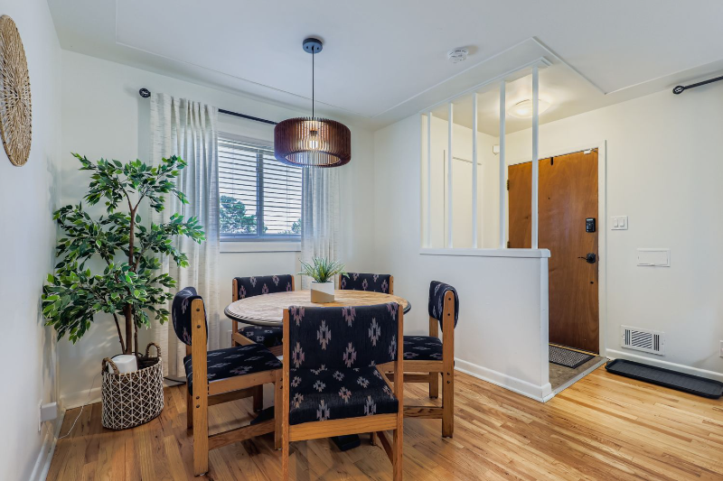 909 Ogden Cir - Photo 2 of 20