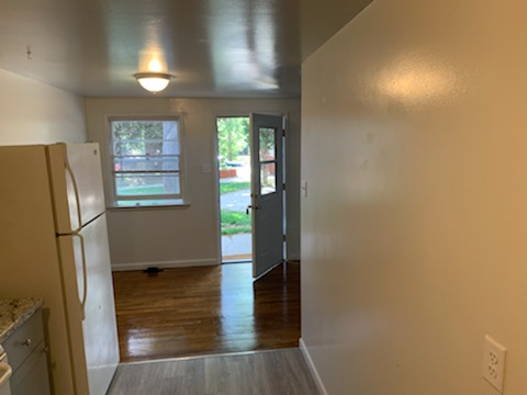 308 S Mckinley St - Photo 2 of 8