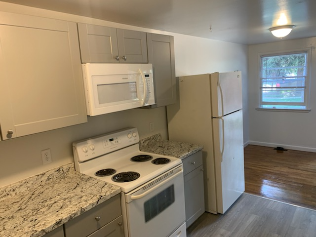 308 S Mckinley St - Photo 3 of 8