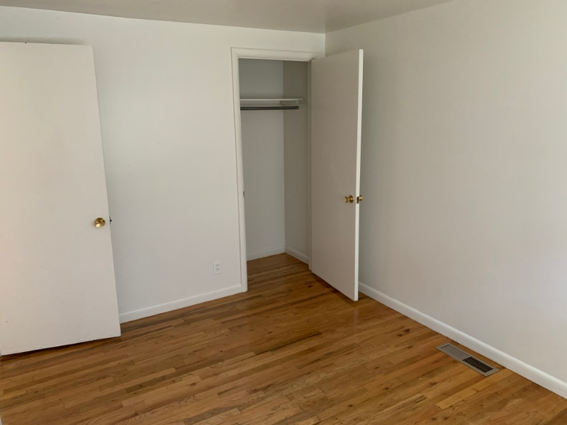 308 S Mckinley St - Photo 7 of 8