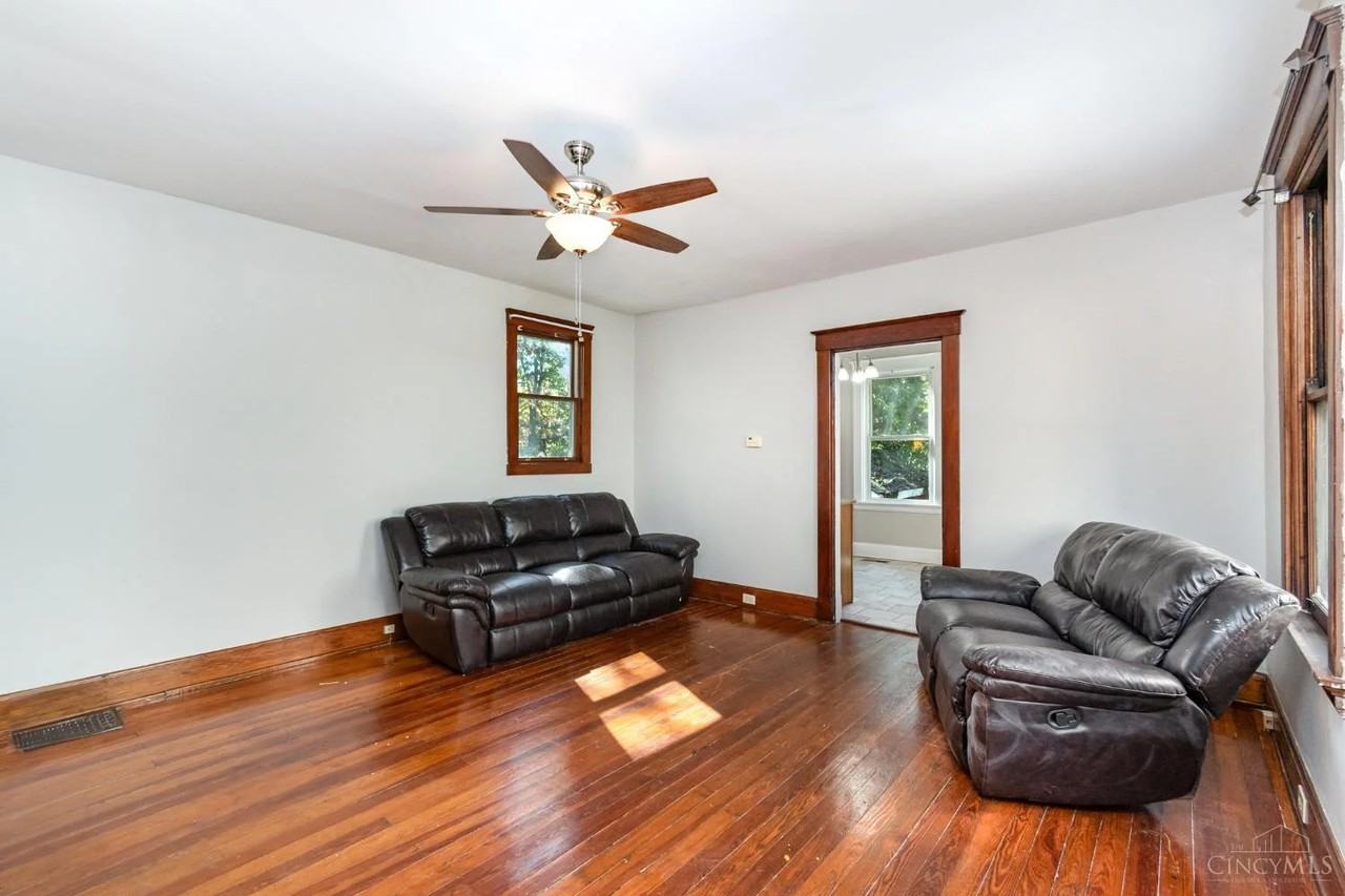 3013 Marshall Ave - Photo 2 of 14