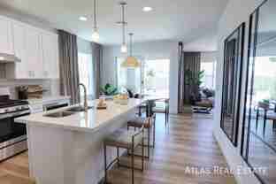 6532 N 15th Dr - Photo 1 of 1