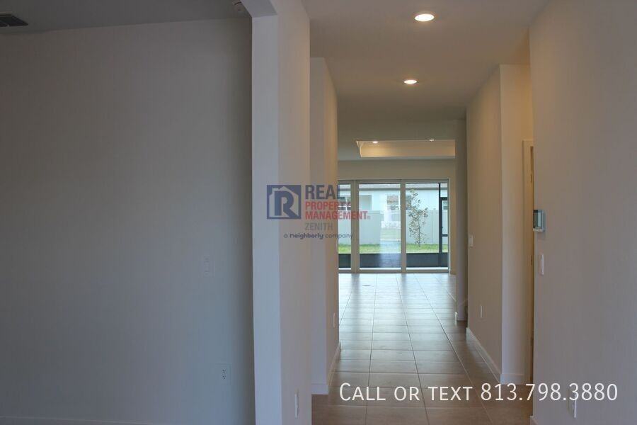 11225 Sycamore Glen Loop - Photo 3 of 35