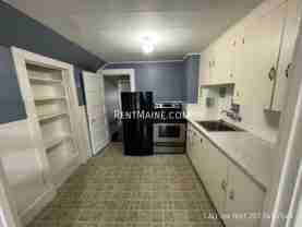 145 Essex St #C - Photo 1 of 1
