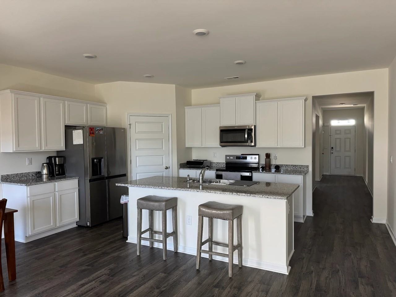 163 Champlain Rd - Photo 4 of 15