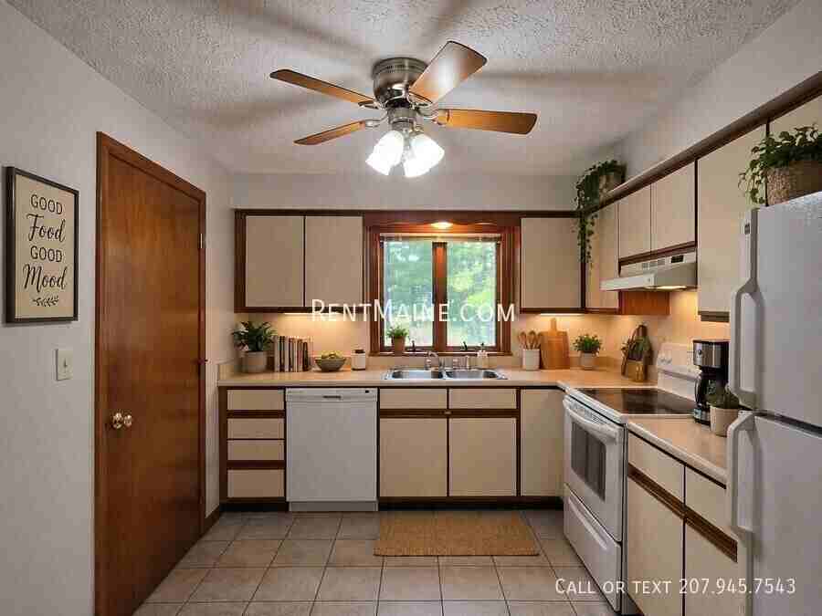 5 Hartley St #2 - Photo 4 of 19