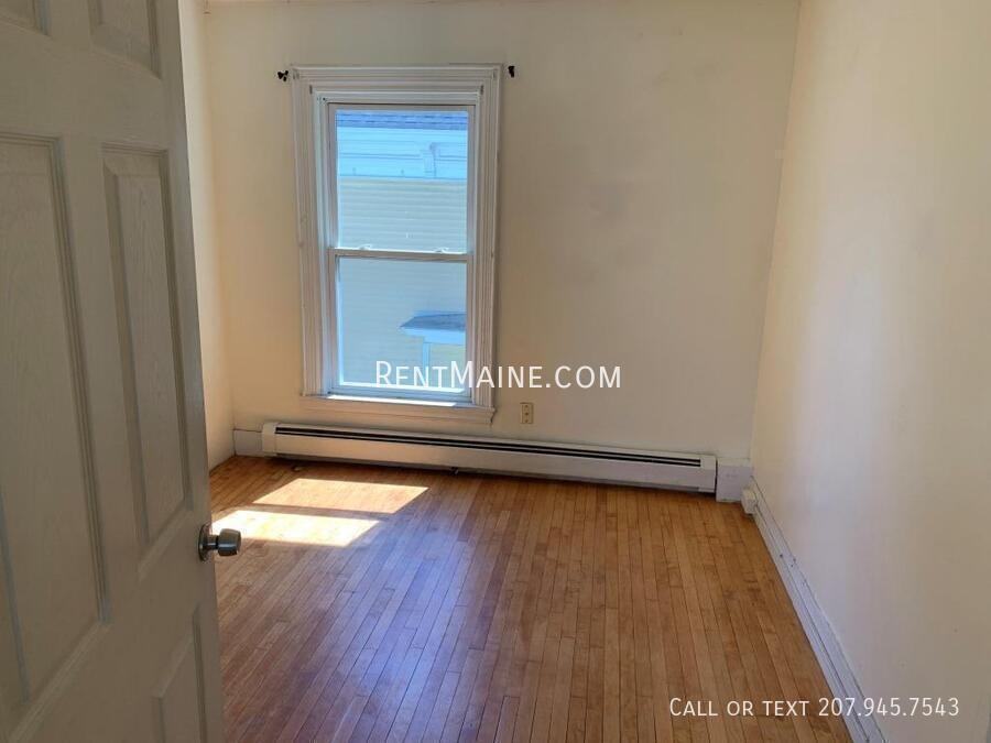 29 Holyoke St #2 - Photo 5 of 12