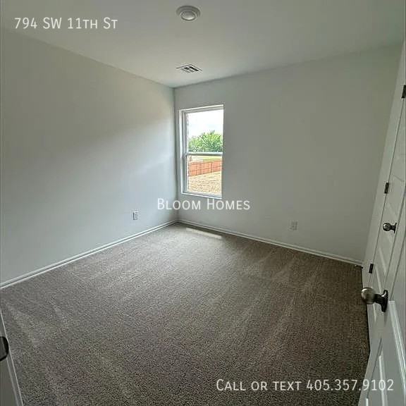 794 Sw 11th St - Photo 7 of 10