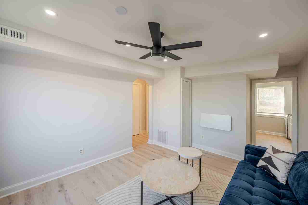 5033 Hanna Pl Se #1 - Photo 2 of 10