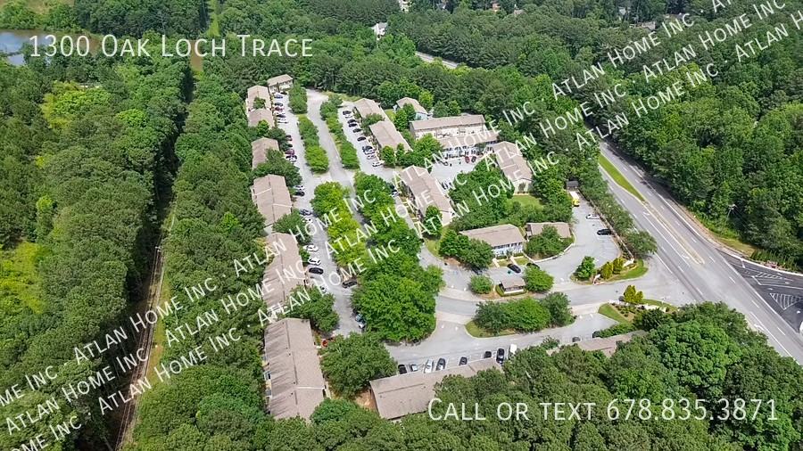 2045 Oak Loch Trce - Photo 4 of 31