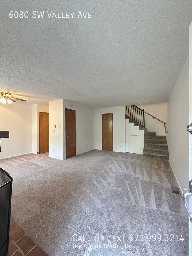 6080 Sw Valley Ave - Photo 3 of 36