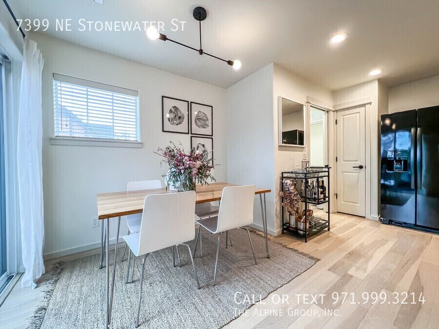 7399 Ne Stonewater St - Photo 5 of 19