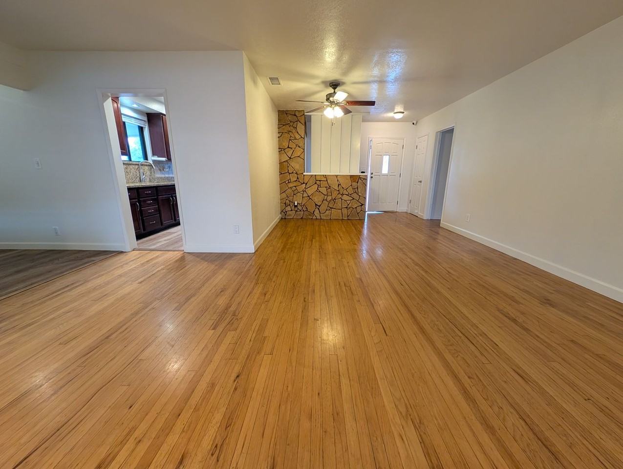 748 W Gage Ave - Photo 5 of 13