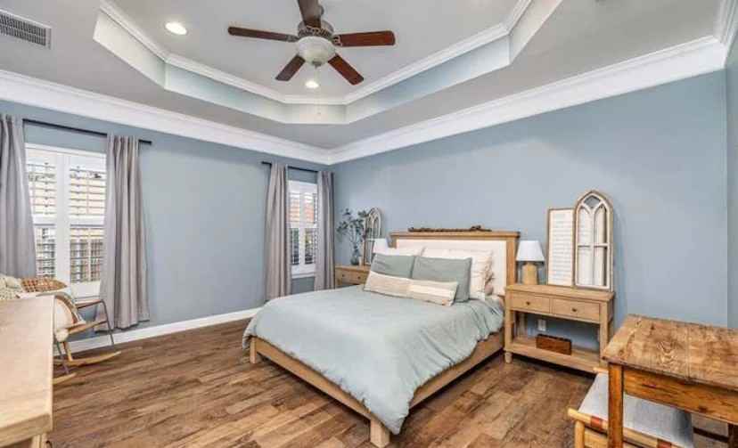 1223 Dorchester Dr - Photo 4 of 9