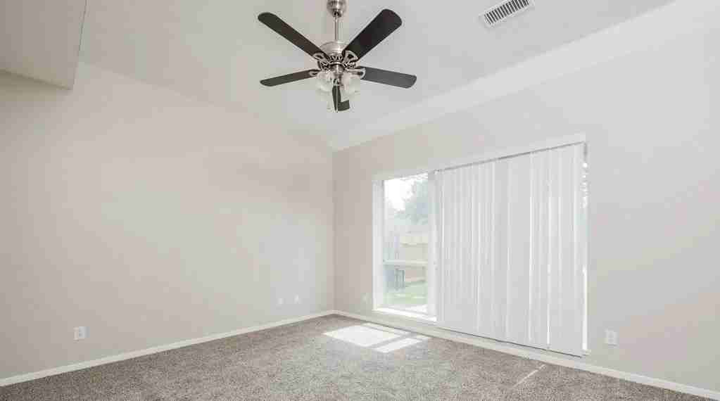 13203 Bufflehead Ct - Photo 3 of 8