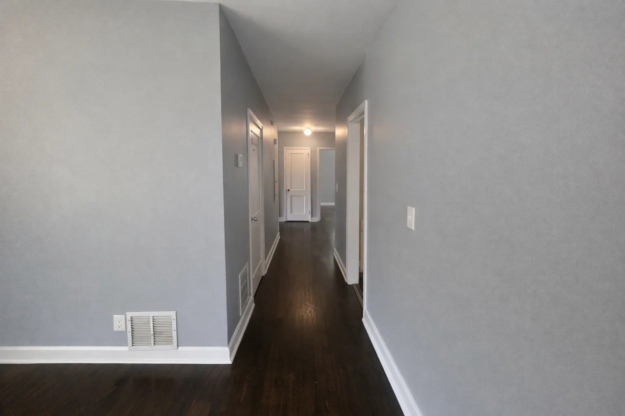 2037 Highview Rd Sw - Photo 6 of 17