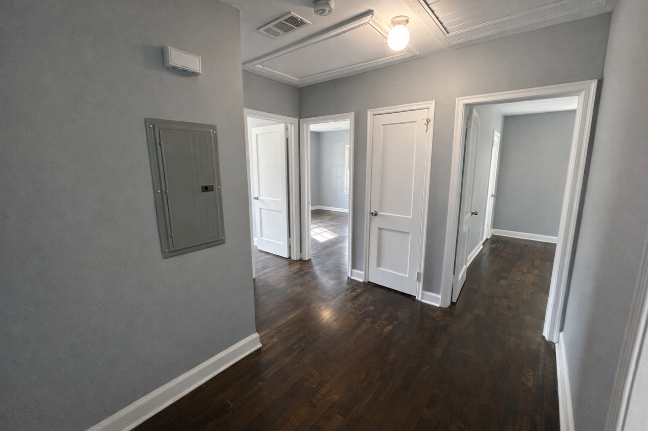 2037 Highview Rd Sw - Photo 7 of 17