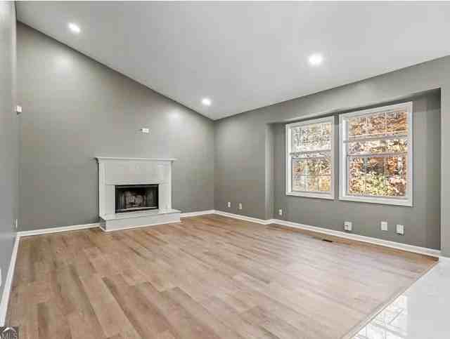 2102 Sandtree Ct Sw - Photo 7 of 9