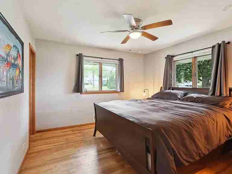 4203 Halifax Ave N - Photo 7 of 7