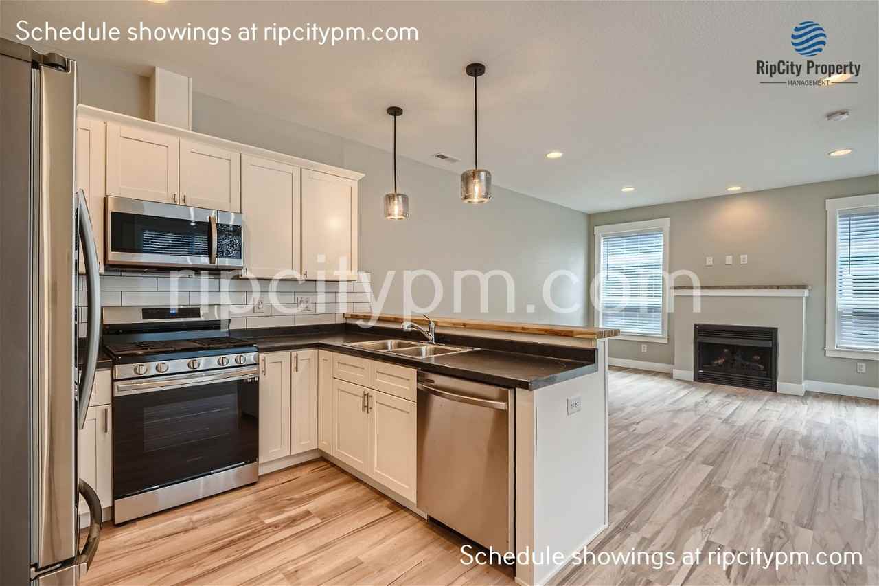 6842 N Mears St - Photo 7 of 19