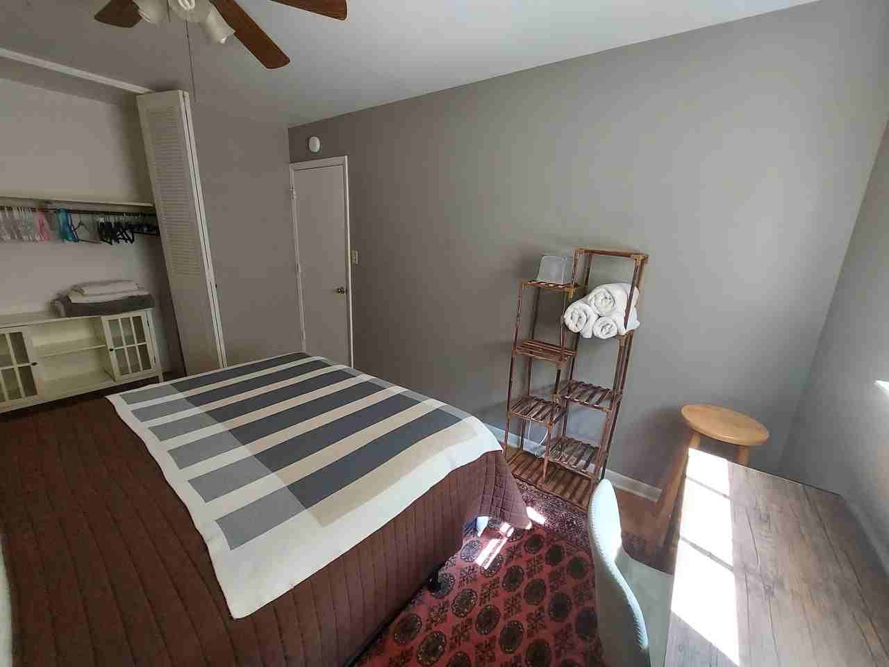 2420 Sunset Rd #A - Photo 7 of 8