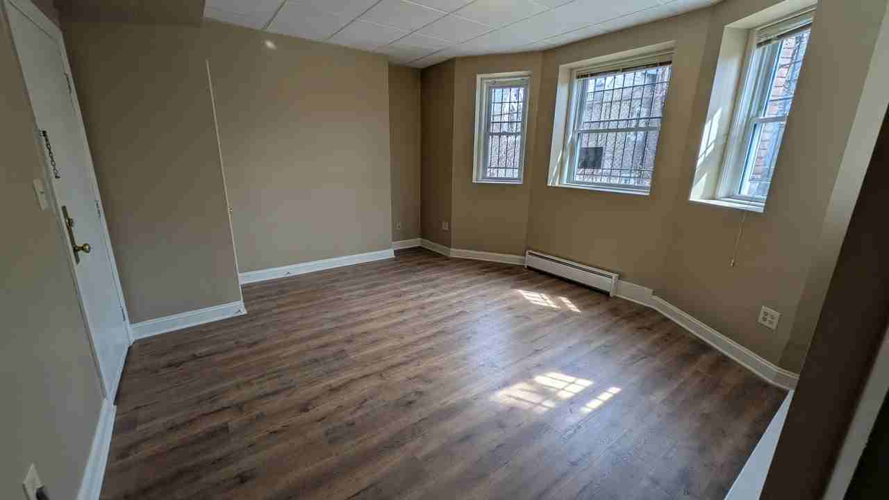 3 State St #B1 - Photo 2 of 10