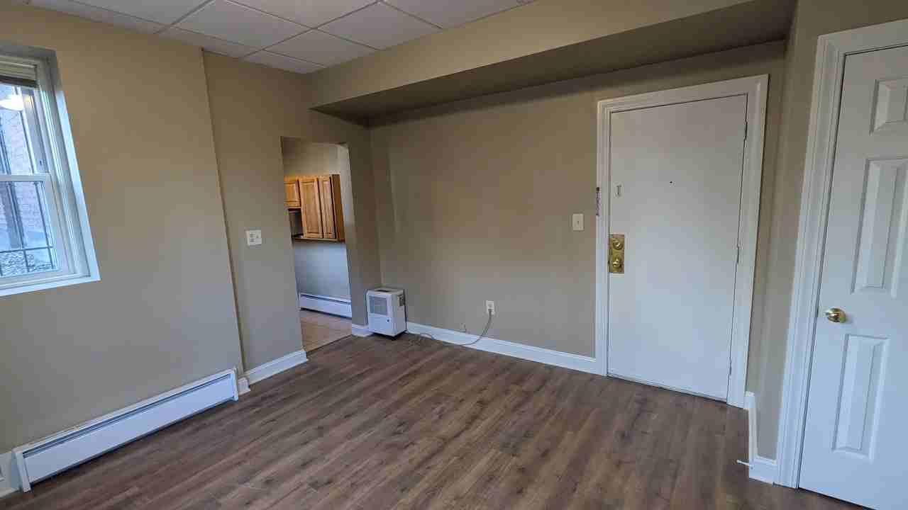 3 State St #B1 - Photo 3 of 10