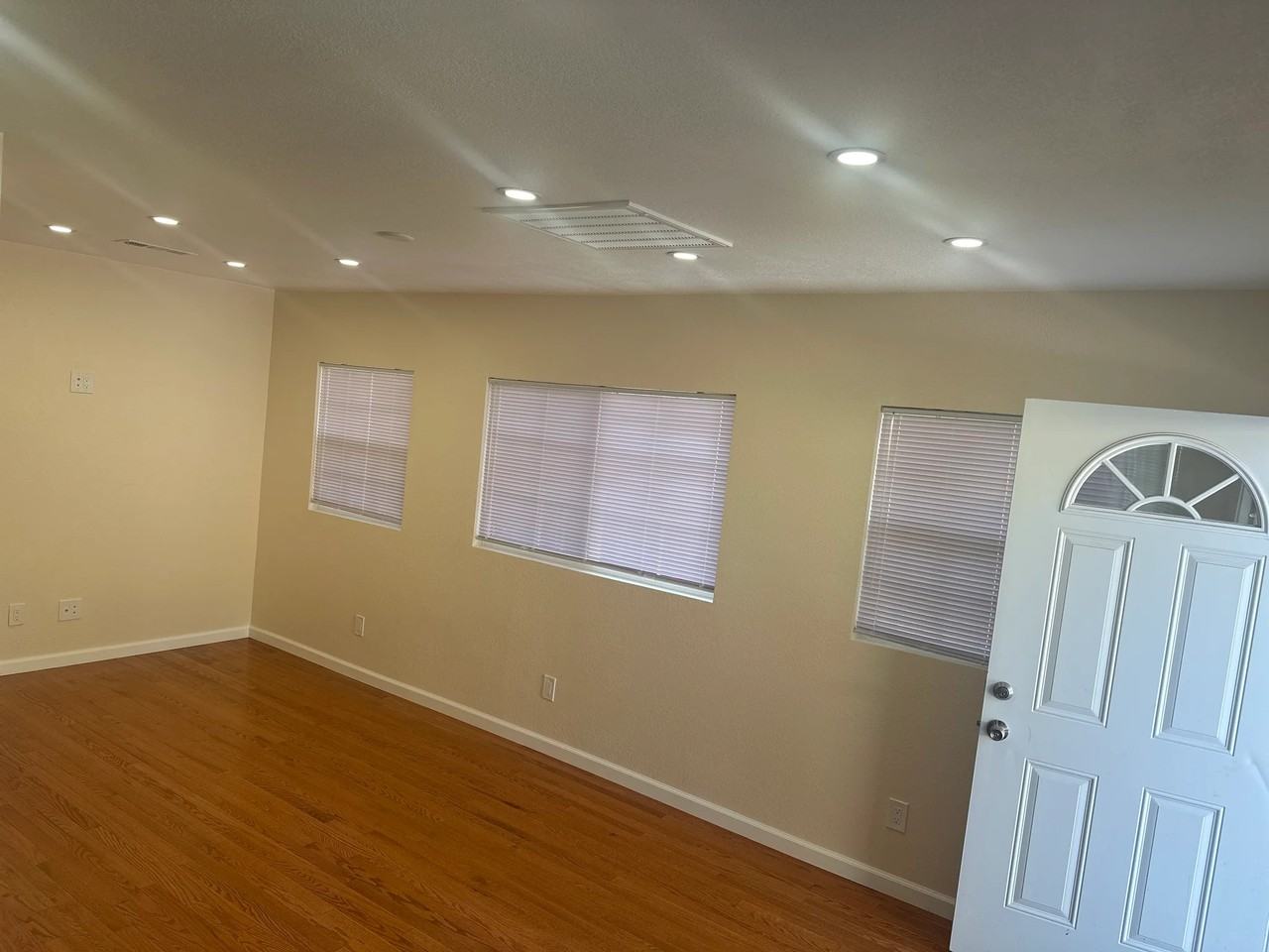 4027 Fullington St - Photo 2 of 11