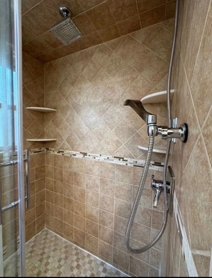 32 Hazel St #1 - Photo 6 of 16