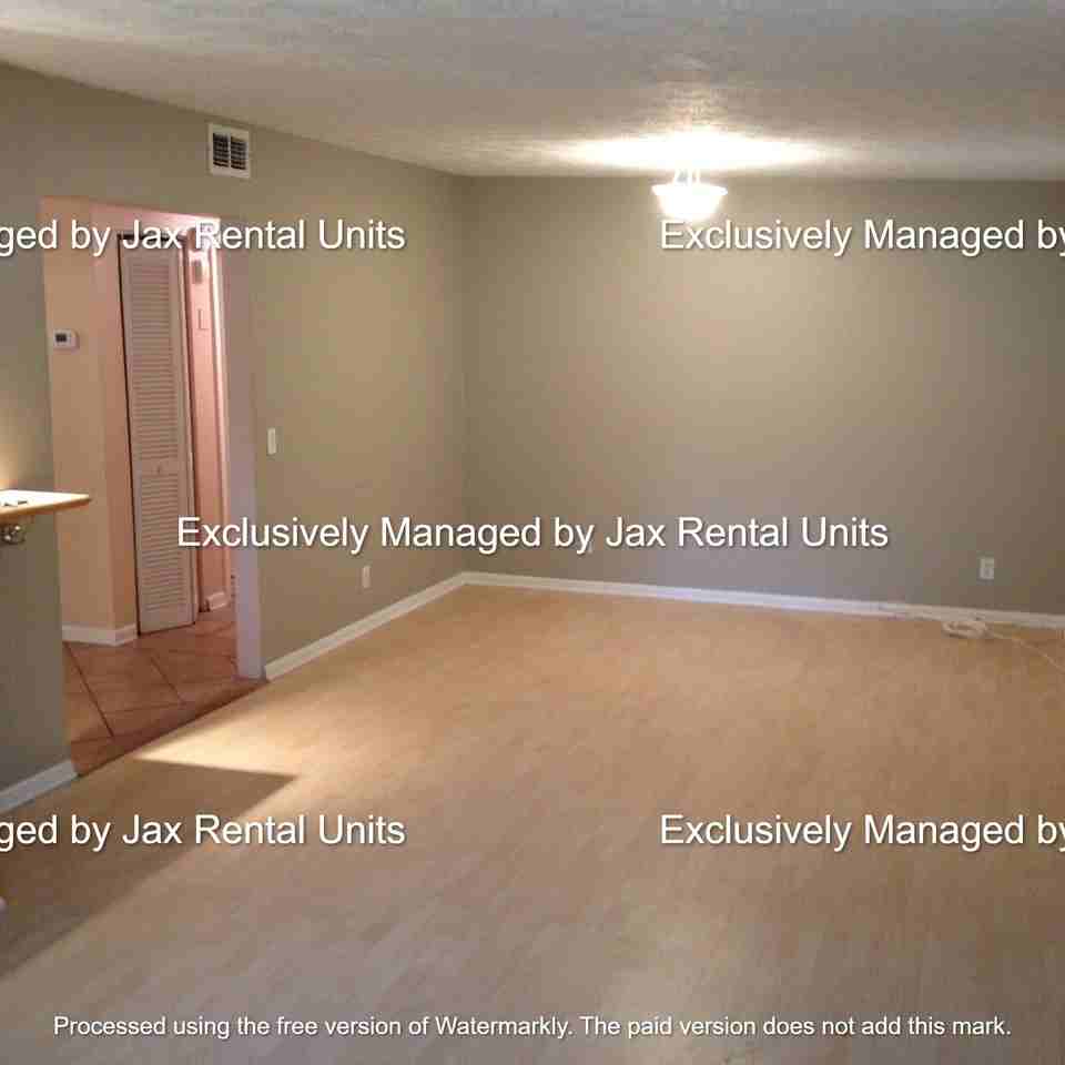 628 Meteor St - Photo 4 of 13