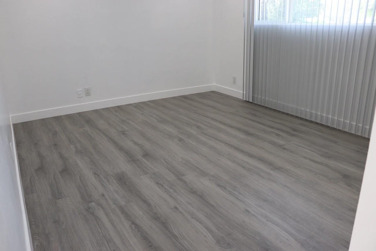 6104 Costello Ave #4 - Photo 4 of 7