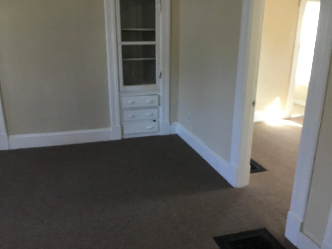 658 Union St #2 - Photo 4 of 15