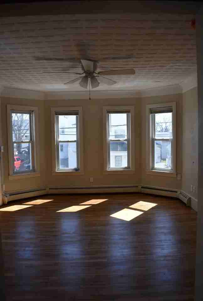 29 Lapham St #2 - Photo 6 of 11