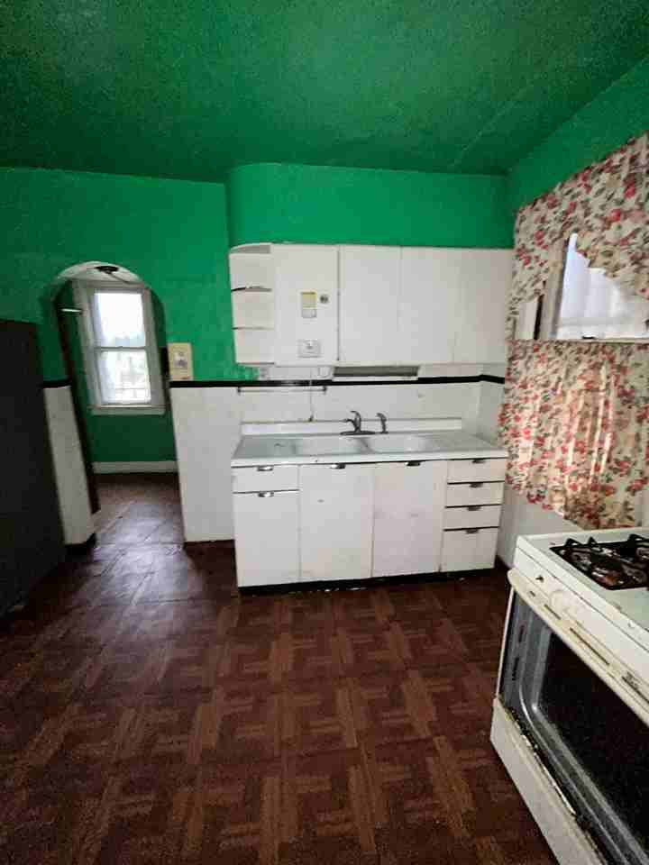 4922 Davison Ave - Photo 7 of 18