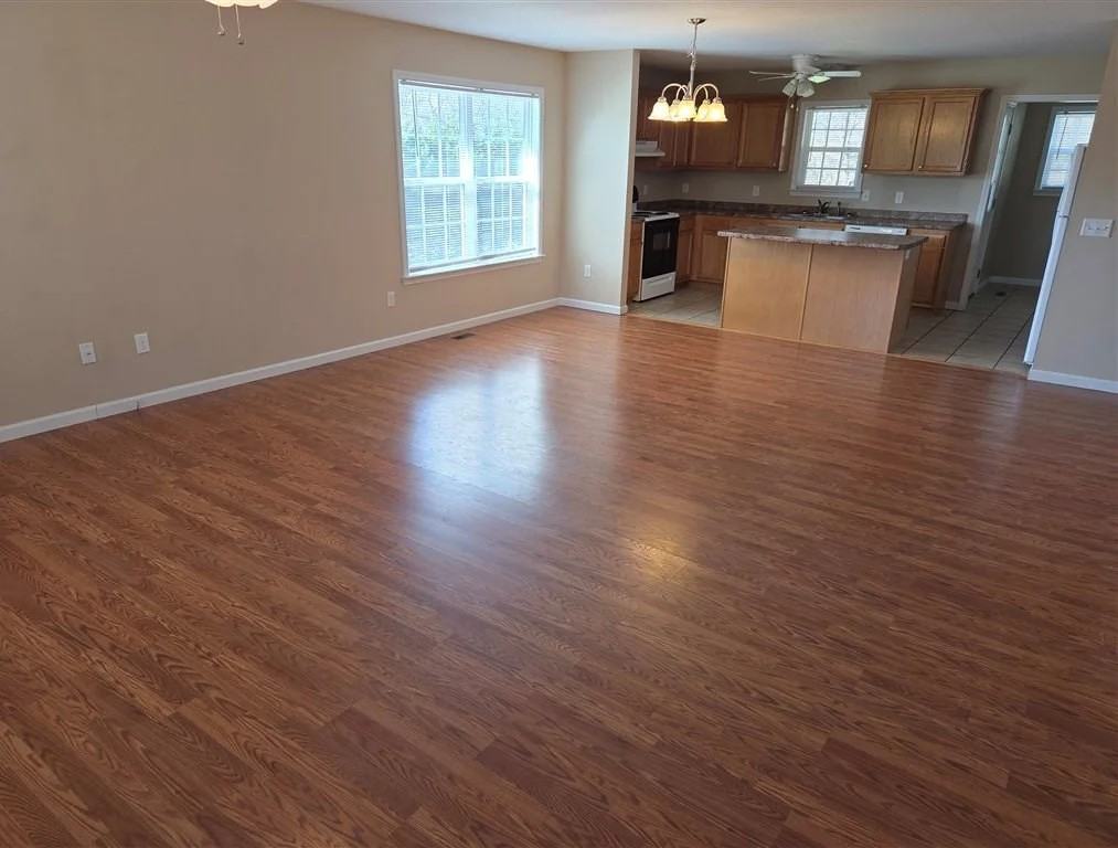 1019 Sugarloaf Rd - Photo 3 of 14