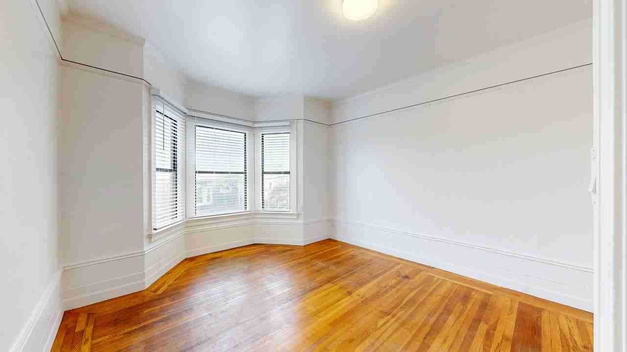 216 4th Ave #10 - Photo 2 of 16