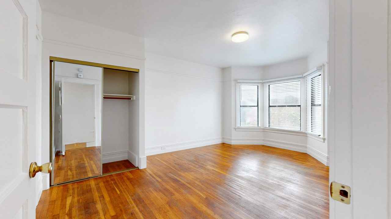 216 4th Ave #10 - Photo 5 of 16